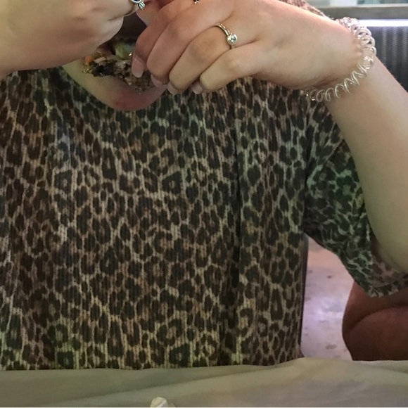 American Eagle cheetah Shirt - Picture 5 of 5